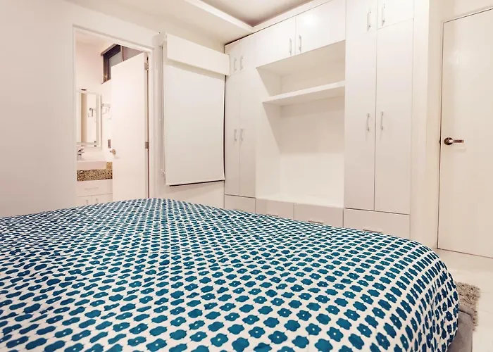 Apartahotel Mararena Family & Long Living - Steps From 5th Avenue
