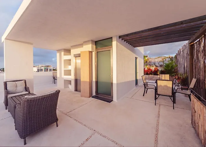 Mararena Family & Long Living - Steps From 5th Avenue 3*