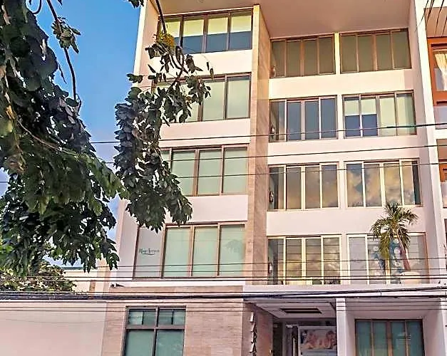 Mararena Family & Long Living - Steps From 5th Avenue