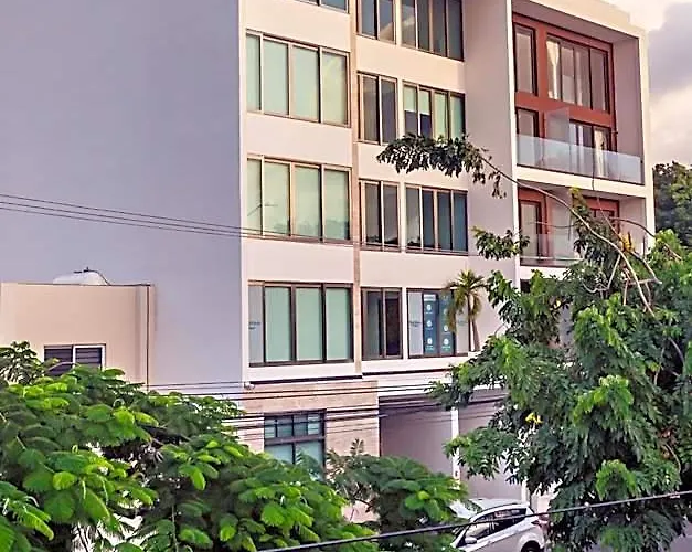 Mararena Family & Long Living - Steps From 5th Avenue Apartahotel 3*